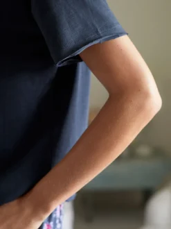 Shabby Chic by Rachel Ashwell® ® Pyjama Shabby Chic by Rachel Ashwell en jersey bleu marine à manches courtes Discount