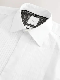 Next Blanc - Ajustement régulier - Chemise robe à plastron plissé et double poignet Sale