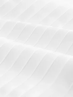 Next Blanc - Ajustement régulier - Chemise robe à plastron plissé et double poignet Sale