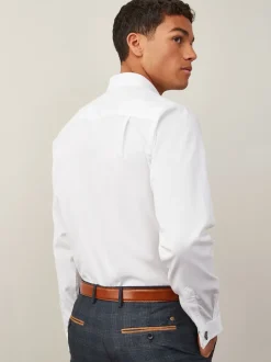 Next Blanc - Ajustement régulier - Chemise intelligente à double poignet facile d’entretien Outlet