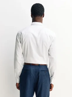 Next Blanc - Ajustement régulier - Chemise habillée texturée à manches longues avec bordure Clearance