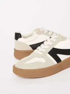 Friends Like These Blanc - Baskets de sport à lacets rétro à semelle en gomme Clearance