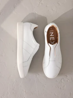 Next Blanc - Baskets Signature sans lacets en cuir haut de gamme