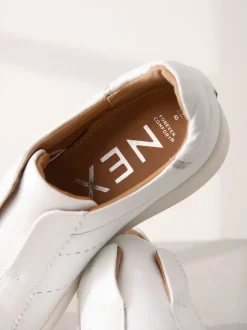 Next Blanc - Baskets Signature sans lacets en cuir haut de gamme