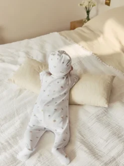 Next Blanc - Born in 2026 Bébé Combinaison de nuit & Chapeaux (0-9mois) Online