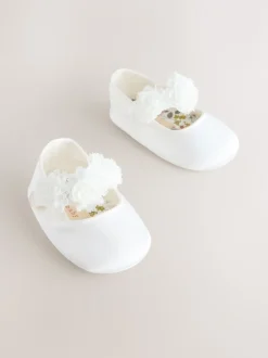 Next Blanc - Chaussures corsage bébé en satin (0-24mois) Clearance