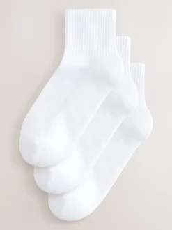 Next Blanc - Lot de 3 paires de chaussettes courtes côtelées à semelle coussinée avec soutien de la voûte plantaire Clearance