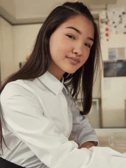 Next Blanc - Paquet de 2 chemises d'écolier à manches longues en coton riche extensible (3-18ans) Discount