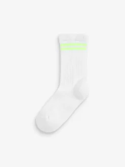 Next - Lot de 3 paires de chaussettes de sport pour l'école enrichies en coton matelassées Blanc à rayures fluorescentes Clearance