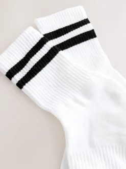 Next Blanc avec Noir Rayé - Lot de 4 chaussettes de sport Hot