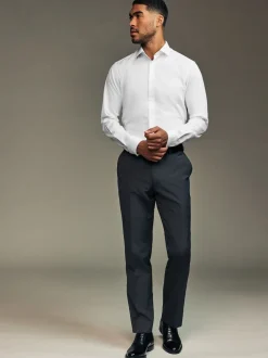 Next Blanc/Bleu - Lot de 3 chemises élégantes Coupesoles Easy Care texturées à poignets simples Outlet