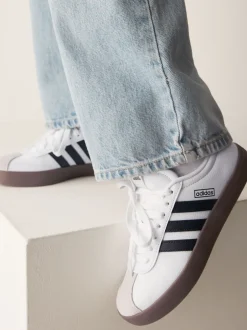 adidas Blanc/Noir - Vl Cour 3.0 Baskets enfant en daim à lacets Hot