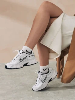 Nike - Baskets Initiator Retro Runner Blanc/Noir Online