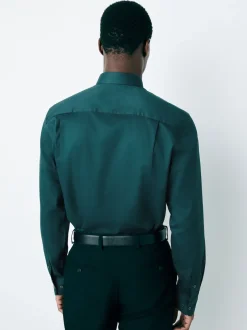 Next - Ajustement régulier - Chemise élégante texturée facile d’entretien à poignets simples Bleu de sarcelle Hot