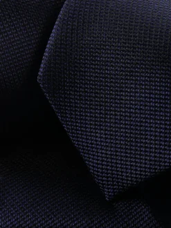 Charles Tyrwhitt bleu foncé - Cravate fine résistante aux taches de soie