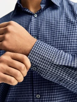 Next Bleu marine à carreaux vichy - Chemise élégante douce au toucher à manches longues Online