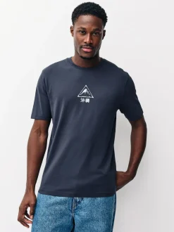 Next - Ajustement régulier - T-shirt Graphic Imprimé 3 Pack Bleu marine/Blanc Écru/Bleu canard Online