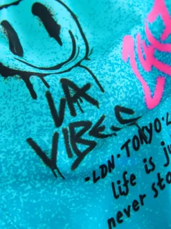 Next - Shorts de bain imprimés (3-16yrs) Bleu motif graffiti Clearance