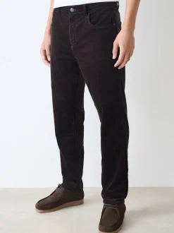 Next Bordeaux foncé - Pantalons Motionflex extensibles en velours côtelé Online