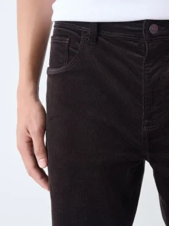 Next Bordeaux foncé - Pantalons Motionflex extensibles en velours côtelé Online