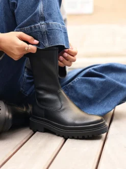 Linzi Bottes Edge Extensible Discount