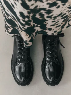 Next Brevet noir - Bottes à lacets Forever Comfort® Discount