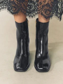 Next Brevet noir - Bottes à talon carré à bout carré Forever Comfort® Sale