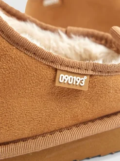 River Island Chaussons Snug en suédette garçon