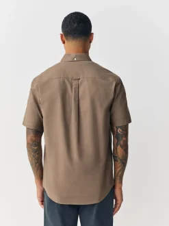 Next - Ajustement régulier - Chemise Oxford à manches courtes Couleur pierre naturelle Online