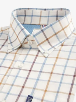 Next - Chemise Oxford Easy Iron boutonnée à manches courtes Crème/bleu à carreaux Tattersall Hot