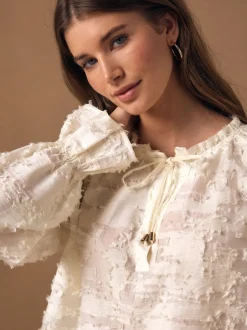 Next écru - Chemisier Tufty en jacquard à manches longues Hot