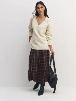 Next écru - Pull long à col en V en coton et laine mélangés Sale