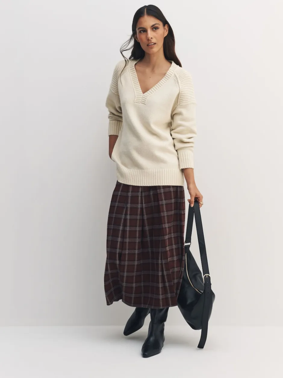 Next écru - Pull long à col en V en coton et laine mélangés Sale