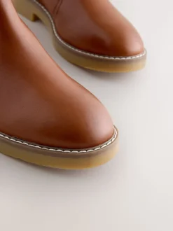 Next Cuir marron fauve - Bottes Forever Comfort® doublées de fausse fourrure avec boucle Discount