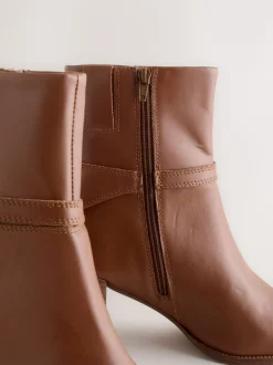 Next Cuir marron fauve - Bottines Forever Comfort® à pièces métalliques Outlet