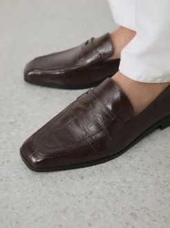 Next Effet croco Marron chocolat - Mocassins Forever Comfort® à bout carré