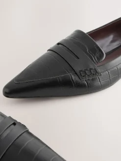 Next Effet croco Noir en relief - Mocassins Forever Comfort® Premium en cuir à bout pointu Sale