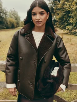 Friends Like These Veste oversize doublée de borg à boutons sur le devant Clearance