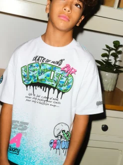 Next - T-shirt graphique Manches courtes Relaxed Fit (3-16yrs) Graffiti blanc spray Hot