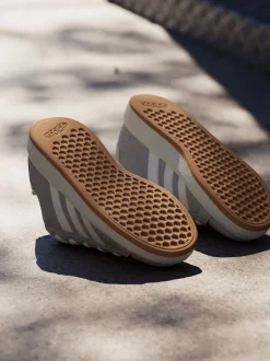 adidas - Baskets Grand Court 00s en daim et dentelle pour enfant Gris Discount