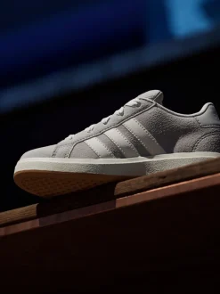 adidas - Baskets Grand Court 00s en daim et dentelle pour enfant Gris Discount