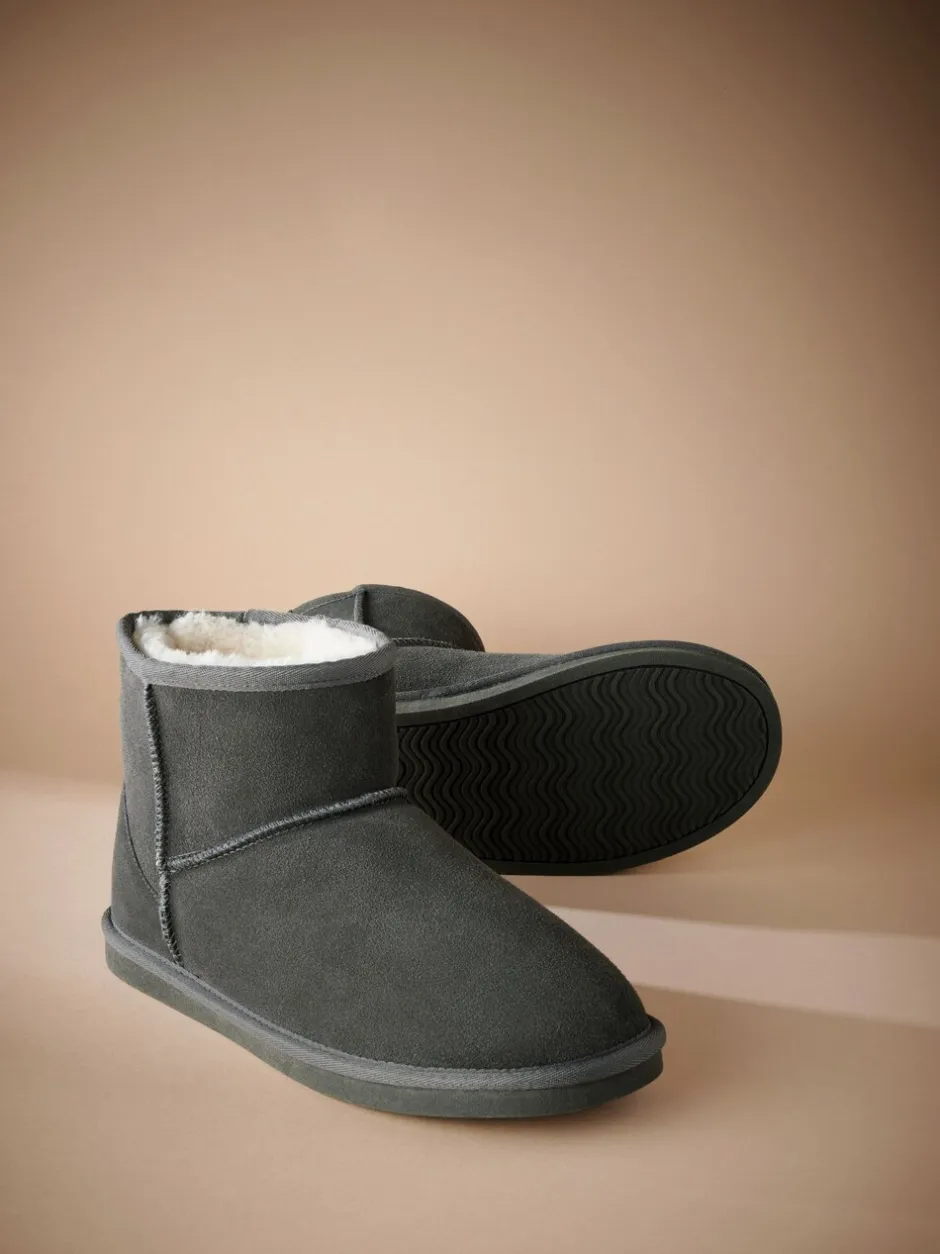 Next Gris - Signature Bottes en daim avec doublure en fausse fourrure New