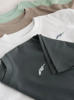 Next Gris clair/marron/gris foncé/vert - Lot de 4 T-shirts à Manches courtes avec Logo Graphique sur la Poitrine (3-16ans) Best