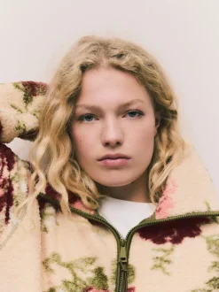 Next - Polaire douce en polaire en peau de mouton à col zippé Impression florale rose Outlet