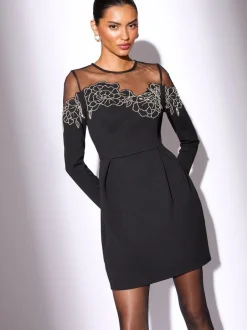 Lipsy mini-robe patineuse à Manches longues ornée Fleuri