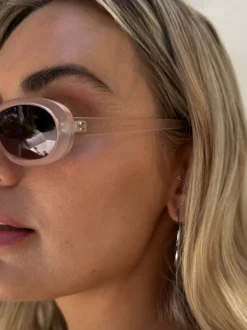 Never Fully Dressed Lunettes de soleil ovales étroites Online