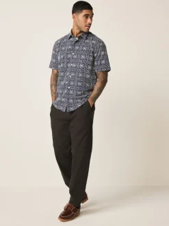 Next marine - Chemise Tile texturée brodée à manches courtes New