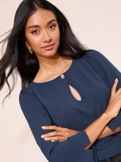 Friends Like These marine - Chemisier à manches 3/4 avec trou de serrure et détails sur le devant Best