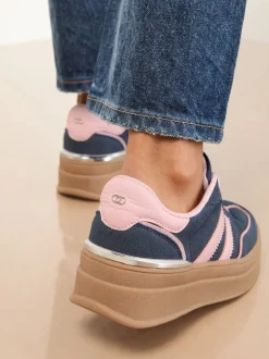 Lipsy marine - Baskets de sport à plateforme épaisse en faux suède Sale