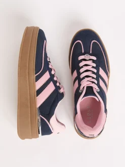 Lipsy marine - Baskets de sport à plateforme épaisse en faux suède Sale